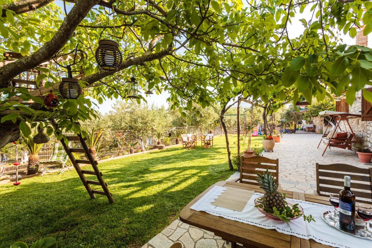 Petalidi Olive Garden Stone House Near The Beach Bagian luar foto
