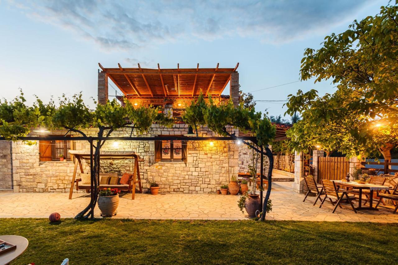 Petalidi Olive Garden Stone House Near The Beach Bagian luar foto